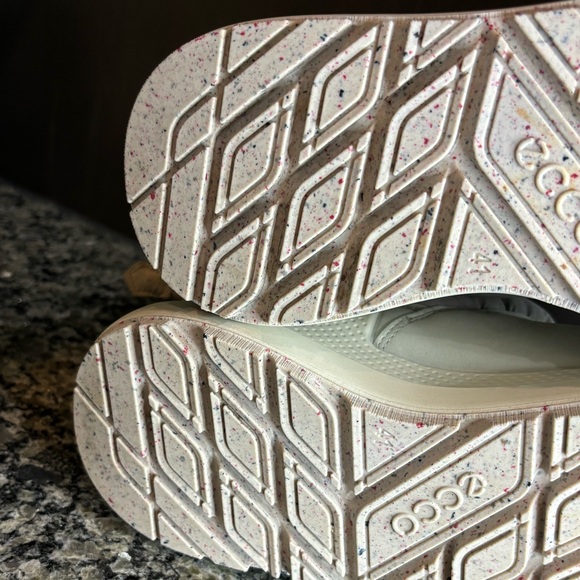 Ecco Solice Hydromax Outdoor Winter Slip On Shoe Size 10 - Picture 12 of 13